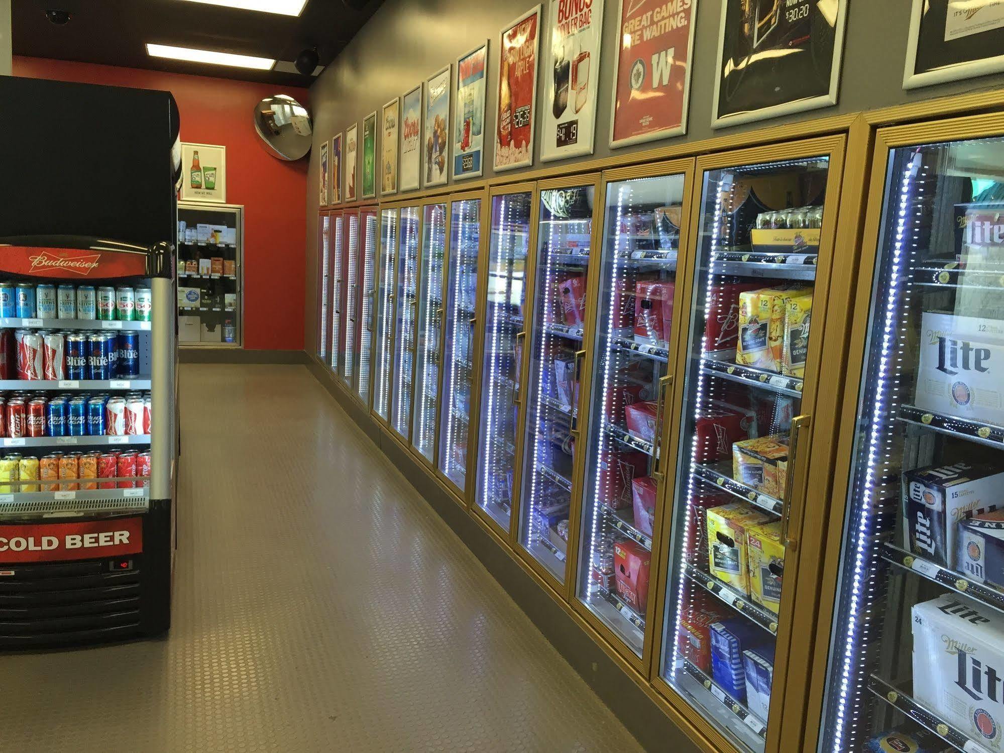 Canad Inns Destination Centre Transcona วินนิเพก ภายนอก รูปภาพ
